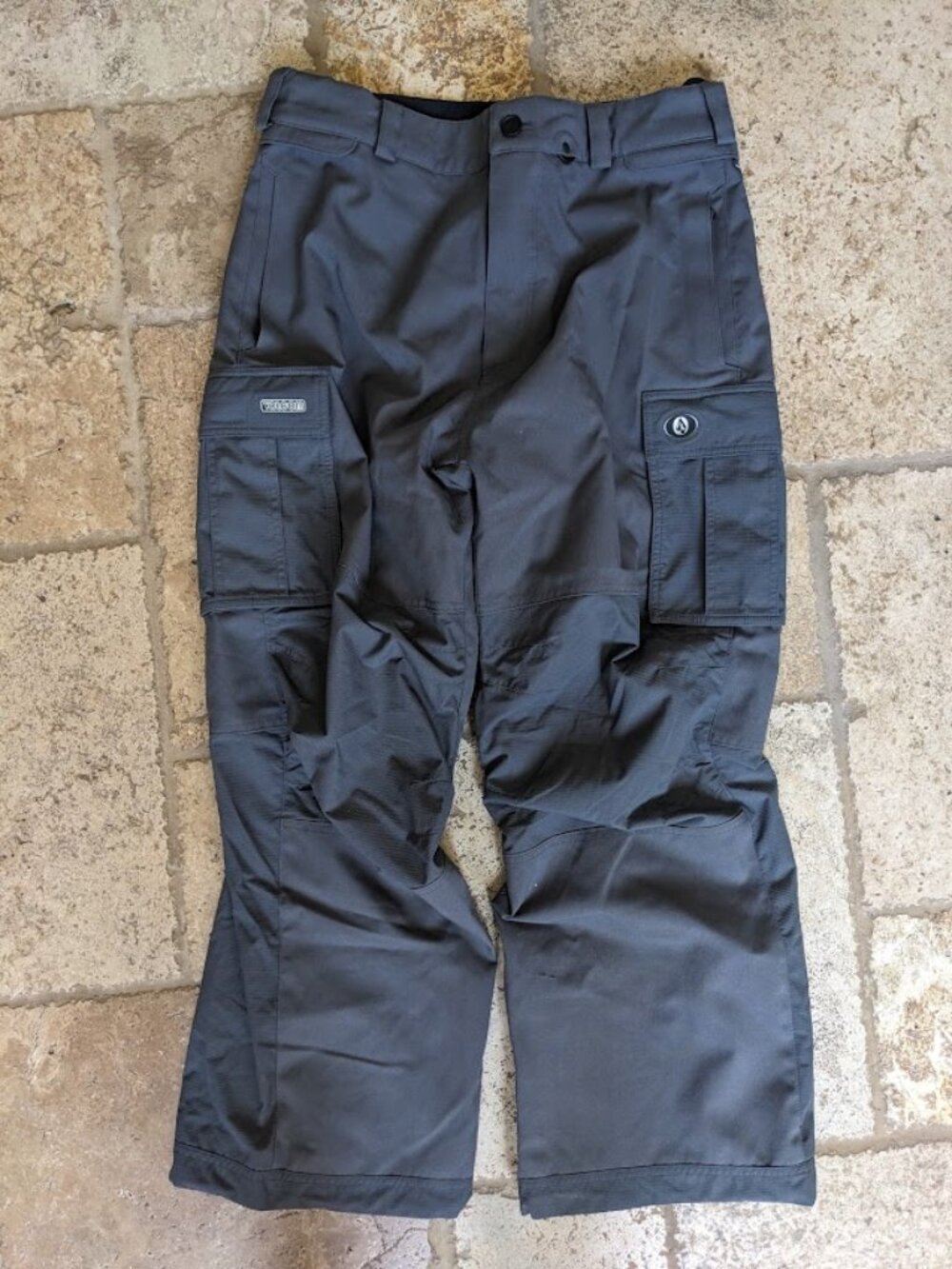 Like New Volcom NWRK snowboarding Pants Men's Small